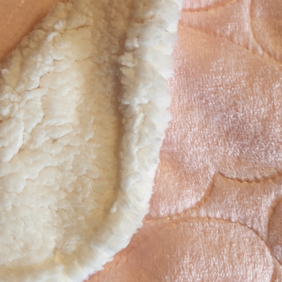 Modern Moments by Gerber NEW Pink & White Plush Sherpa Lined Baby Blanket - Picture 4 of 6